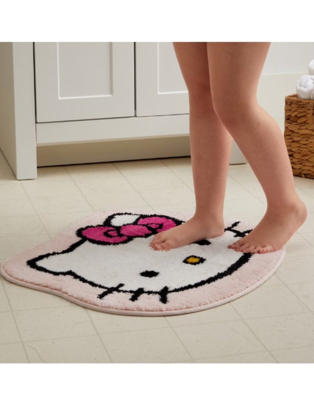 Hello Kitty Rug NEW NWT 🐈 - Picture 4 of 7